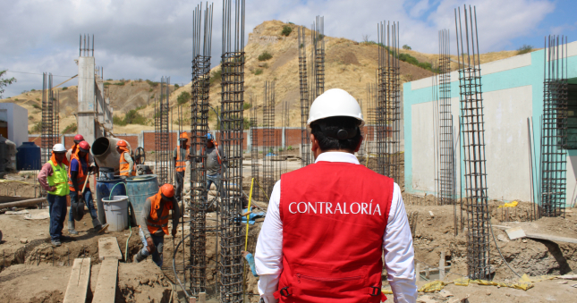 La Contraloría General de la República advirtió que en la obra de rehabilitación del colegio Nº 064, del centro poblado Pajaritos del distrito de Canoas de Punta Sal, a cargo del Gobierno Regional de Tumbes y valorizada en casi S/ 4 millones, el contratista viene utilizando agregado grueso para la preparación de concreto, distinto al establecido en el expediente técnico y el Reglamento nacional de Edificaciones (RNE).