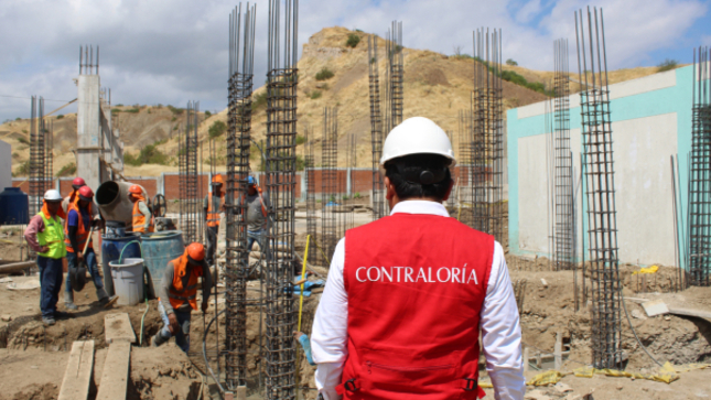 La Contraloría General de la República advirtió que en la obra de rehabilitación del colegio Nº 064, del centro poblado Pajaritos del distrito de Canoas de Punta Sal, a cargo del Gobierno Regional de Tumbes y valorizada en casi S/ 4 millones, el contratista viene utilizando agregado grueso para la preparación de concreto, distinto al establecido en el expediente técnico y el Reglamento nacional de Edificaciones (RNE). 