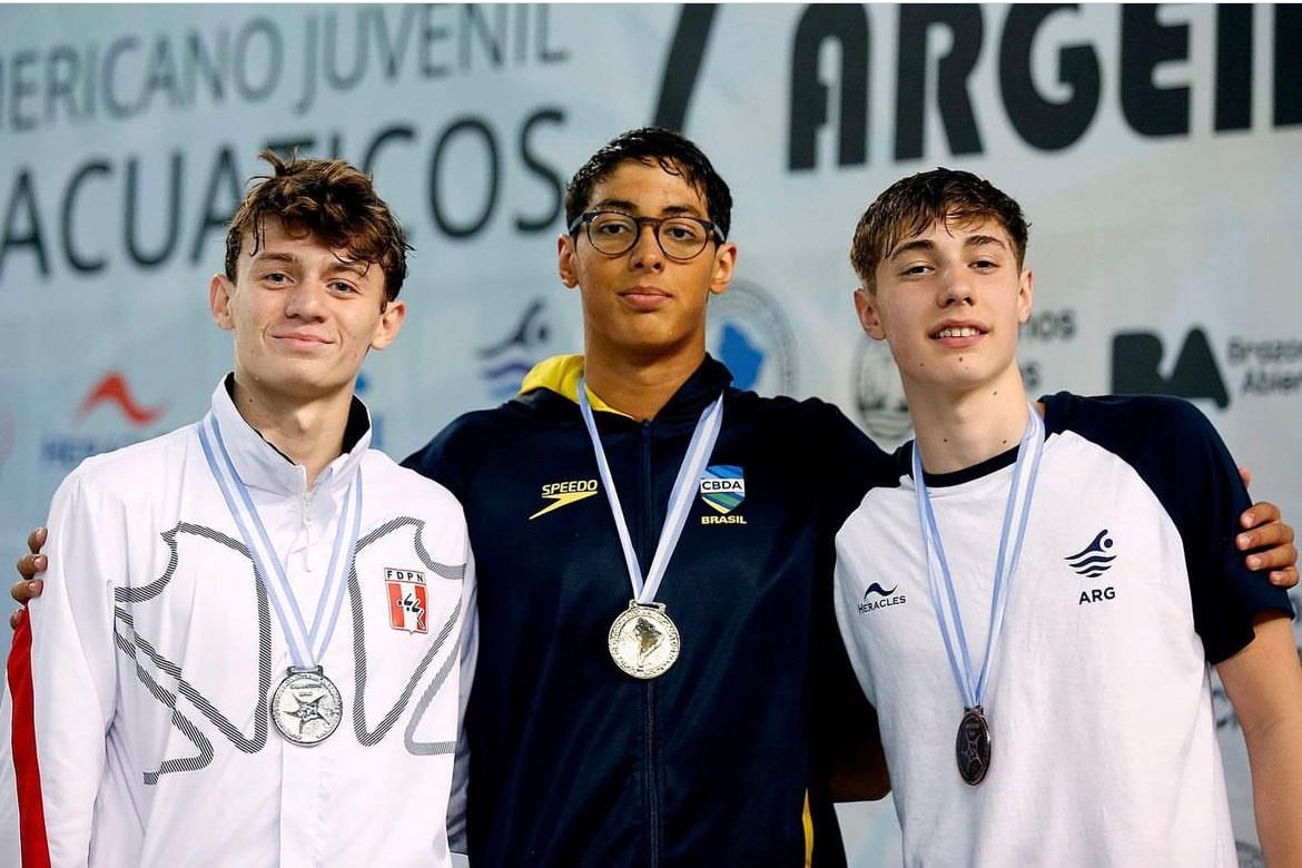 natación.