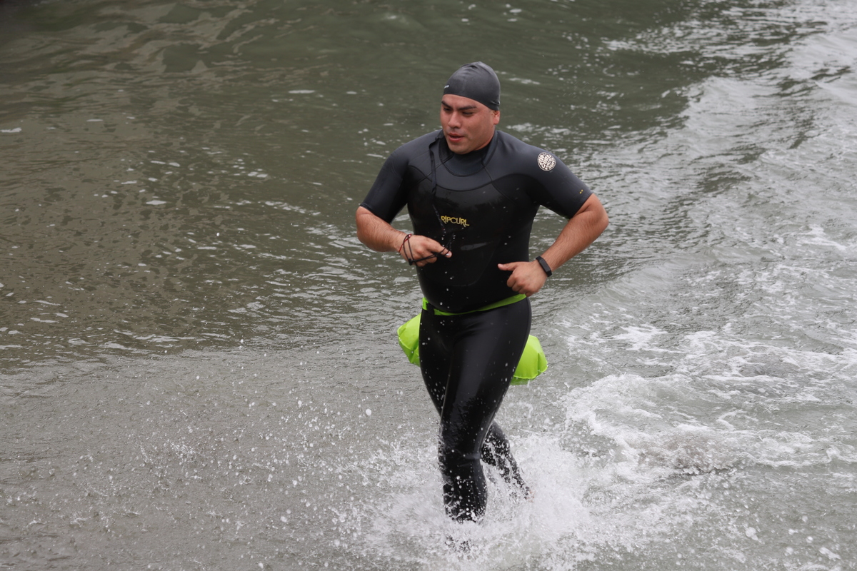 Competencia de natación en aguas abiertas