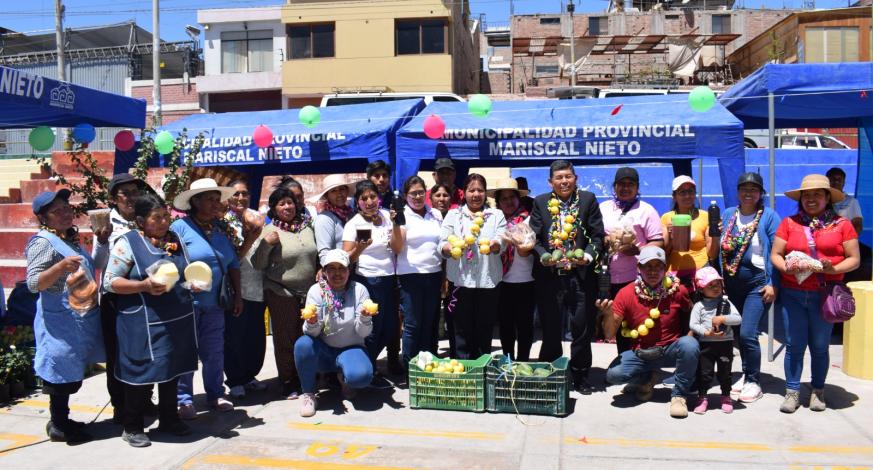 La “Feria de la Provincia Sánchez Cerro”, iniciativa promovida por la autoridad provincial, John Larry Coayla, para que los productores den a conocer sus productos, fomentando el desarrollo económico y comercio.