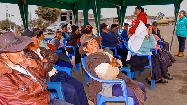 Los adultos mayores de San Pablo Pillao, integrantes del programa Pensión 65, participaron en una charla sobre Medicinas Tradicionales, desarrollado con la finalidad de rescatar y mantener vivos los conocimientos ancestrales de la medicina natural. 
En la actividad se explicó los beneficios diversas hierbas propiamente de la zona, además se compartió historias sobre la medicina natural.