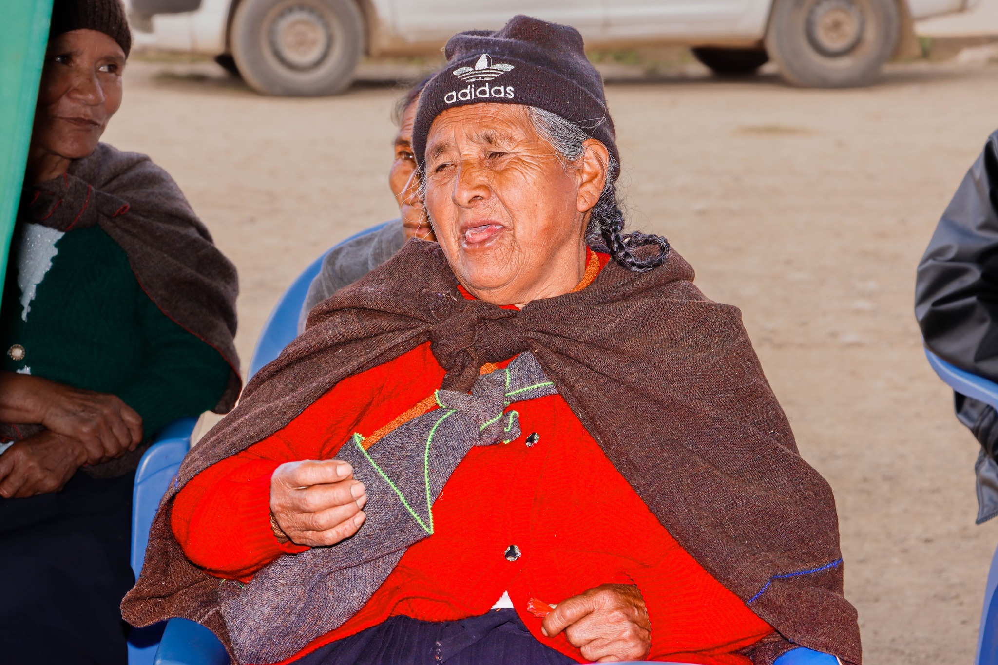 Los adultos mayores de San Pablo Pillao, integrantes del programa Pensión 65, participaron en una charla sobre Medicinas Tradicionales, desarrollado con la finalidad de rescatar y mantener vivos los conocimientos ancestrales de la medicina natural.
En la actividad se explicó los beneficios diversas hierbas propiamente de la zona, además se compartió historias sobre la medicina natural.