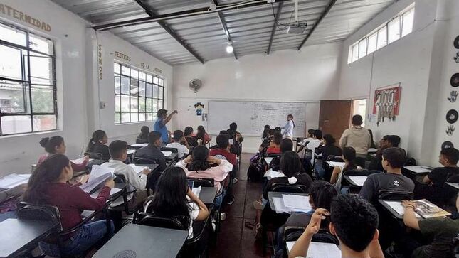 ESTUDIANTES DE 5TO DE SECUNDARIA Y EGRESADOS, POSTULANTES A BECA 18