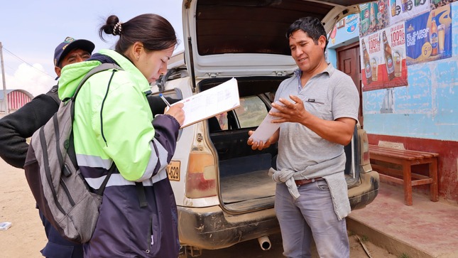 PILLAO SEGURO Y ORDENADO || Todos los establecimientos que expenden bebidas alcohólicas, establecimientos comerciales diversos, autoridades y población en general están siendo notificados con la Ordenanza Municipal 005-2023-MDSPP que Regula la Emisión Sonora; los Parámetros Constructivos de Establecimientos, la Comercialización, Consumo, Publicidad y Horarios de Venta de Bebidas Alcohólicas.
Si tienes un establecimiento que expende bebidas alcohólicas o planeas abrir uno, acércate a la Gerencia de Desarrollo Económico de la Municipalidad Distrital de San Pablo de Pillao para iniciar tu proceso de formalización. ¡OJO! Solo tienes al 19 de setiembre para formalizarte. 
¡Hagamos las cosas bien! Somos un distrito joven y de nosotros depende no darle cabida a la inseguridad. 
Descarga la ordenanza en el siguiente enlace:
https://www.gob.pe/.../normas-legales/4552793-005-2023-mdspp