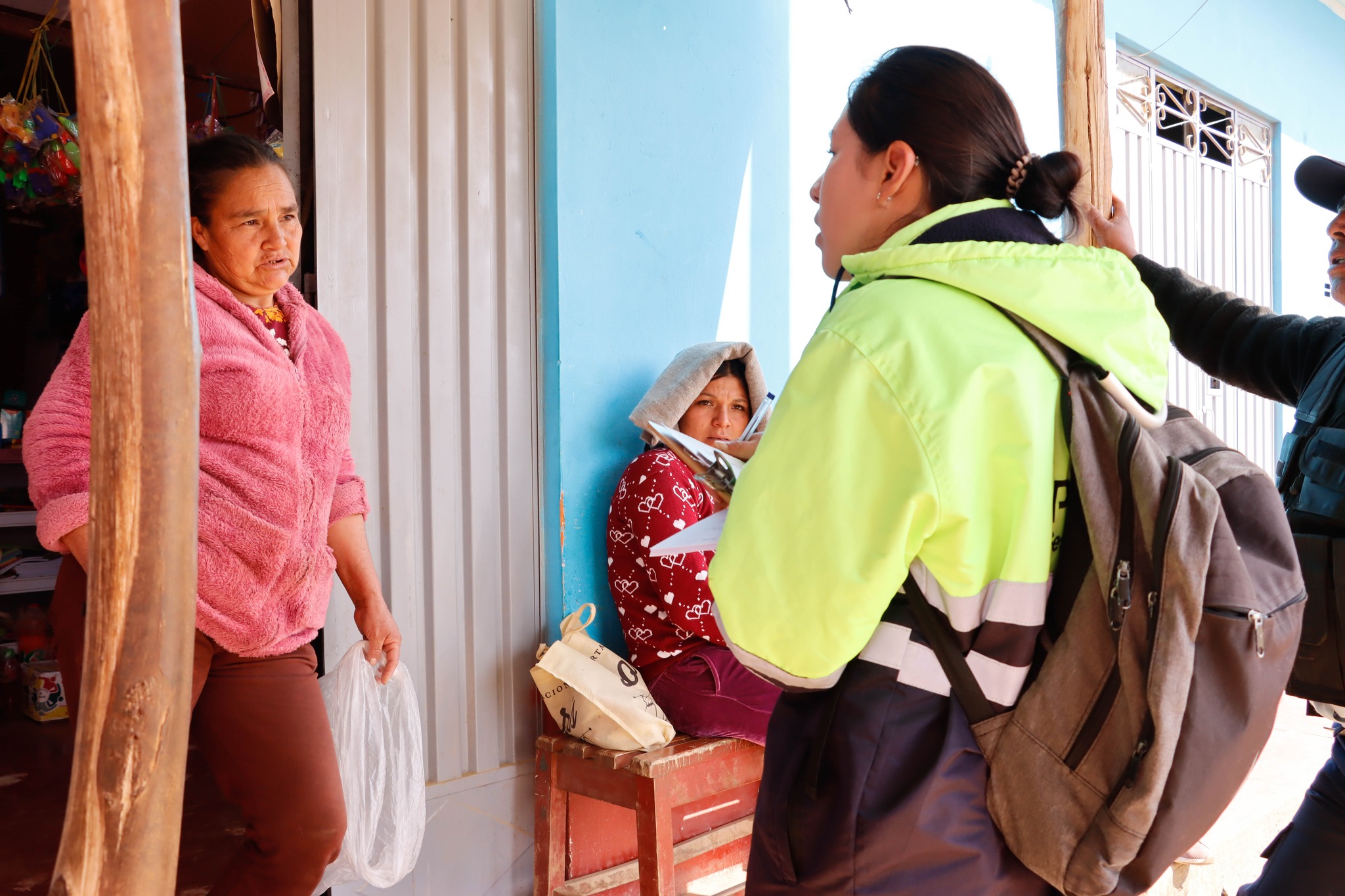 PILLAO SEGURO Y ORDENADO || Todos los establecimientos que expenden bebidas alcohólicas, establecimientos comerciales diversos, autoridades y población en general están siendo notificados con la Ordenanza Municipal 005-2023-MDSPP que Regula la Emisión Sonora; los Parámetros Constructivos de Establecimientos, la Comercialización, Consumo, Publicidad y Horarios de Venta de Bebidas Alcohólicas.
Si tienes un establecimiento que expende bebidas alcohólicas o planeas abrir uno, acércate a la Gerencia de Desarrollo Económico de la Municipalidad Distrital de San Pablo de Pillao para iniciar tu proceso de formalización. ¡OJO! Solo tienes al 19 de setiembre para formalizarte.
¡Hagamos las cosas bien! Somos un distrito joven y de nosotros depende no darle cabida a la inseguridad.
Descarga la ordenanza en el siguiente enlace:
https://www.gob.pe/.../normas-legales/4552793-005-2023-mdspp