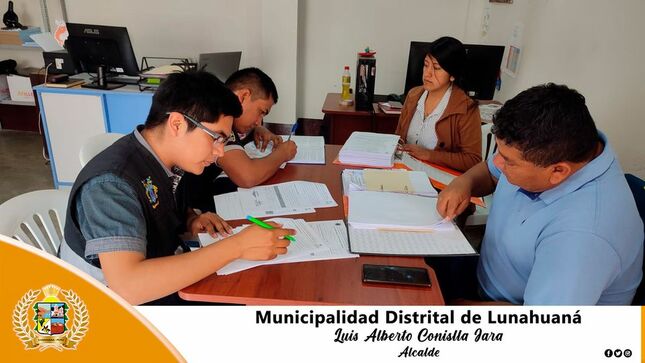 En horas de la mañana, el personal del Comité Provincial de Seguridad Ciudadana “COPROSEC” visito las instalaciones de la Secretaria Técnica del distrito de Lunahuaná, para poder monitorear el Plan de Acción Distrital de Seguridad Ciudadana “PADSC”. 
Asimismo, los responsables de la COPROSEC, indicaron que se viene cumpliendo de forma correcta las actividades y objetivo plasmados en el “PADSC”, mediante el Decreto Supremo N°010-2019-IN, que modifica el reglamento de la Ley 27933, Ley del Sistema Nacional de Seguridad Ciudadana. 