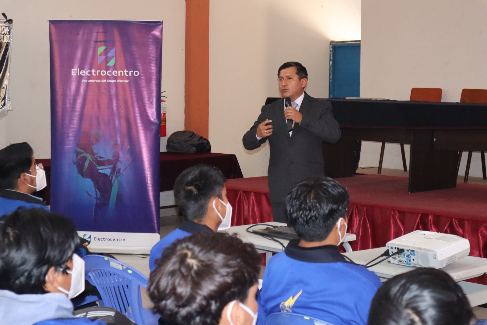 ELECTROCENTRO inicia capacitaciones en el V Seminario en Sistemas Eléctricos Industriales