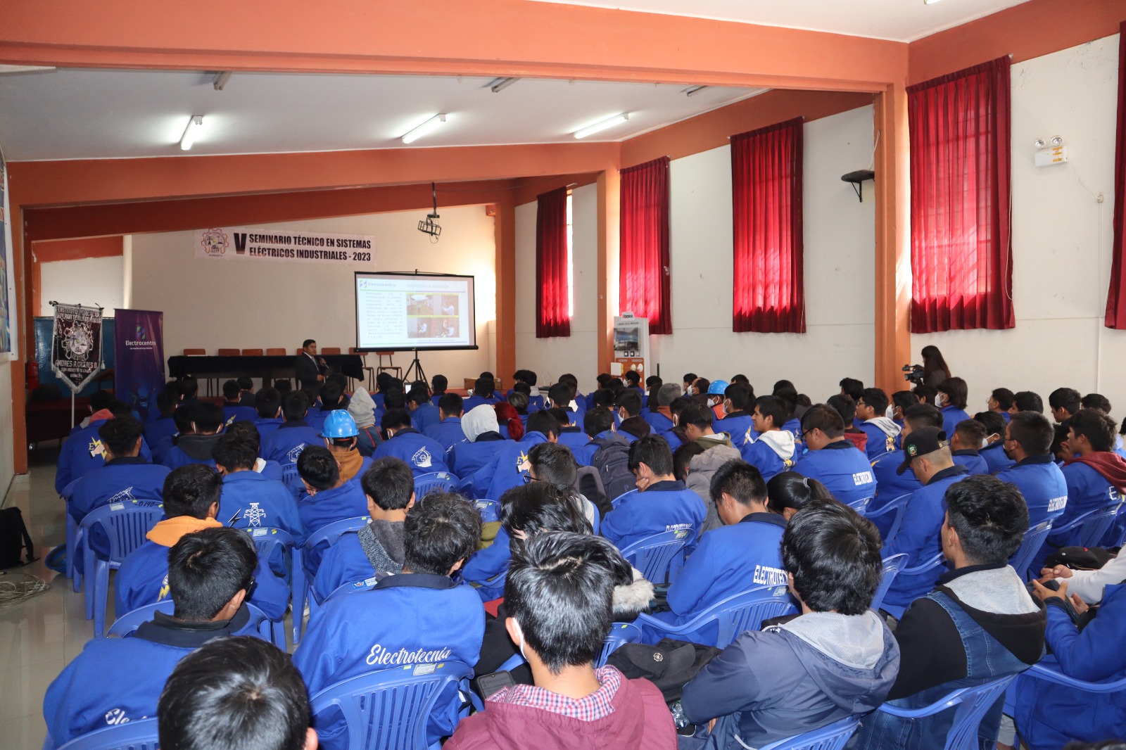 ELECTROCENTRO inicia capacitaciones en el V Seminario en Sistemas Eléctricos Industriales