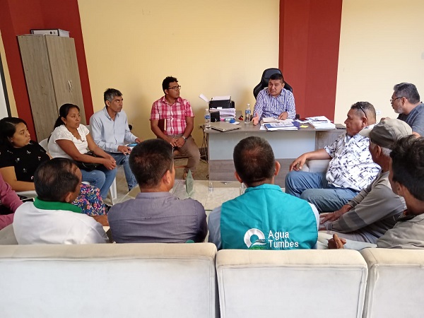 Alcalde coordina solución ante rotura de tubería de agua en Barrancos