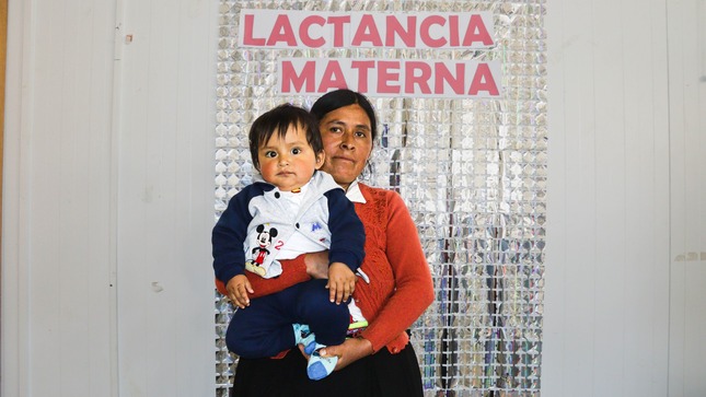 En el marco de la Semana de la Lactancia Materna en el Perú, en San Pablo de Pillao se desarrolló diversas actividades con el fin de informar sobre los beneficios de la lactancia materna en la primera etapa de vida de los menores.
Es preciso señalar que la lactancia materna proporciona a los niños el mejor comienzo en la vida porque es la mejor fuente de nutrición para el bebé y refuerza el desarrollo del cerebro con beneficios para toda la vida.