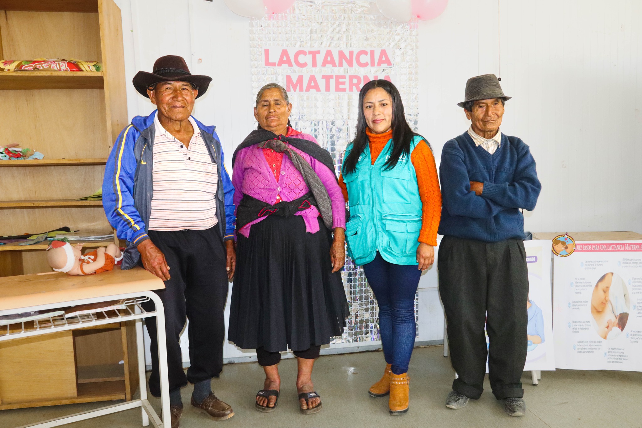 En el marco de la Semana de la Lactancia Materna en el Perú, en San Pablo de Pillao se desarrolló diversas actividades con el fin de informar sobre los beneficios de la lactancia materna en la primera etapa de vida de los menores.
Es preciso señalar que la lactancia materna proporciona a los niños el mejor comienzo en la vida porque es la mejor fuente de nutrición para el bebé y refuerza el desarrollo del cerebro con beneficios para toda la vida.
