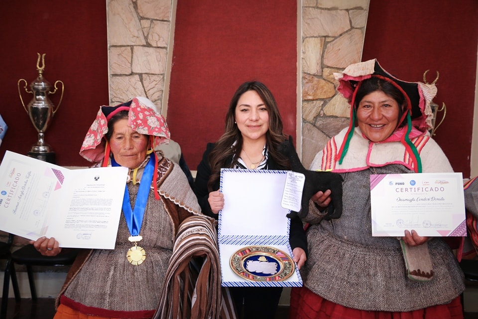 Artesanía carabaina conquista la región Puno