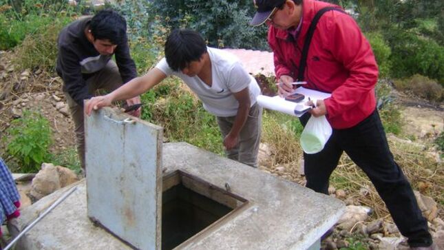 La Municipalidad Provincial de Cajamarca, a través de la subgerencia de Saneamiento Básico, liderada por la Ing. Deisy Carrasco Vela, la población de caserío PATA  PATA, centro poblado PARIAMARCA, recibieron la visita del equipo técnico de la Unidad de Gestión Municipal (UGM), en coordinación con el área de Infraestructura para el diagnóstico de agua potable y saneamiento rural en dicha zona. 
✅Con el estado situacional actual de dicha zona, conoceremos a detalle información del centro poblado, de las captaciones de agua, beneficiarios, necesidades que de atenderán a través de la ejecución de un proyecto de mejoramiento y ampliación de sistema de agua potable que cuente con unidades básicas de saneamiento (UBS) que beneficien a la población, quien a través de su comité de fiscalización de saneamiento, trabajarán articuladamente con la administración directa de la entidad para la prestación eficiente y sostenible del servicio. 