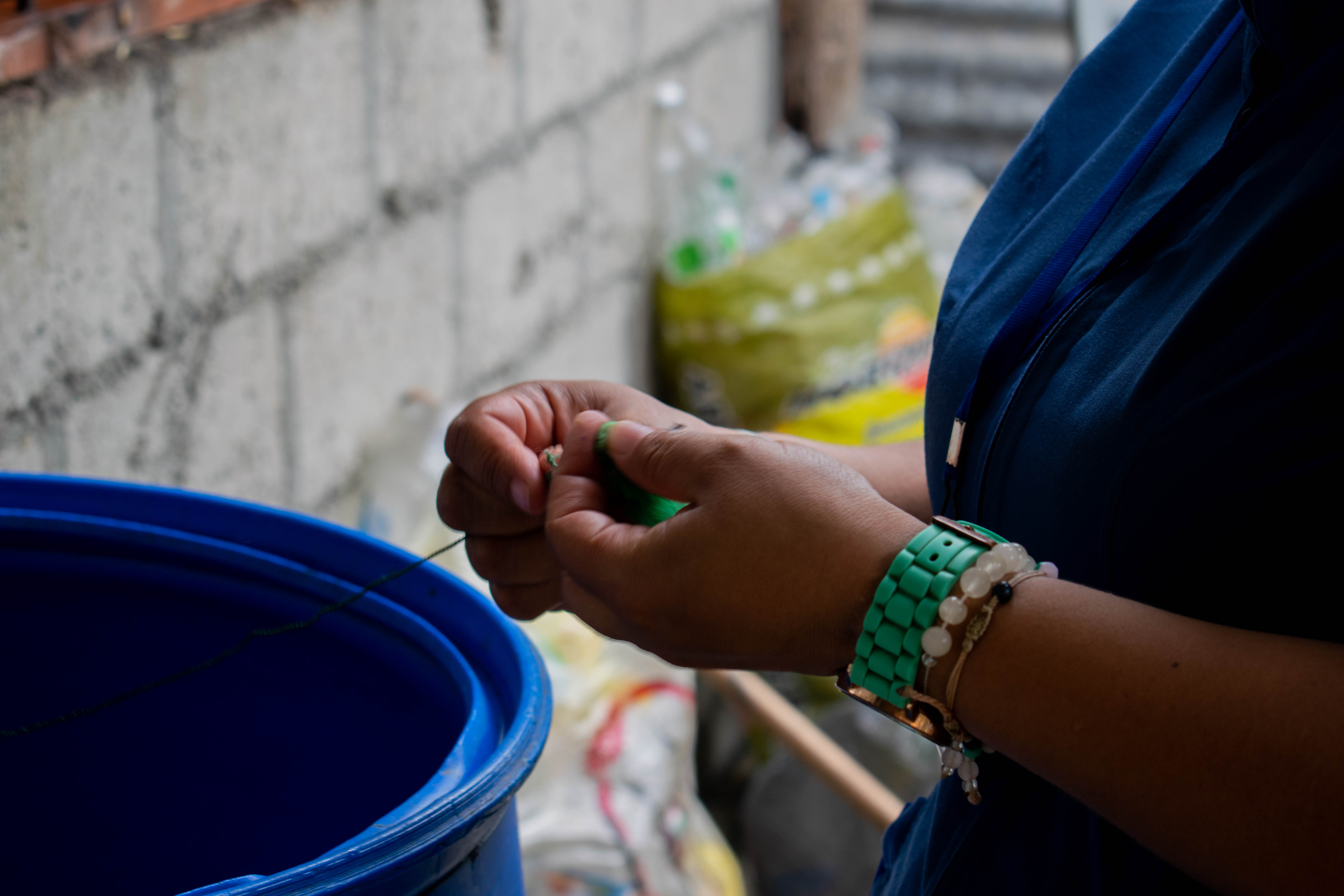 Con la finalidad de Contribuir con la vigilancia, prevención y control de los riesgos a la salud generados por la presencia del vector Aedes aegypti, transmisión del dengue. Equipo de control vectorial de la Red Integrada de Salud Bagua, que dirige el Dr. Saúl David Milian Correa, viene realizando la actividad de 𝗖𝗢𝗡𝗧𝗥𝗢𝗟 𝗙𝗢𝗖𝗔𝗟 casa por casa. Este martes 19 de septiembre se llevó a cabo con éxito la actividad con el personal contratado según decreto de urgencia.