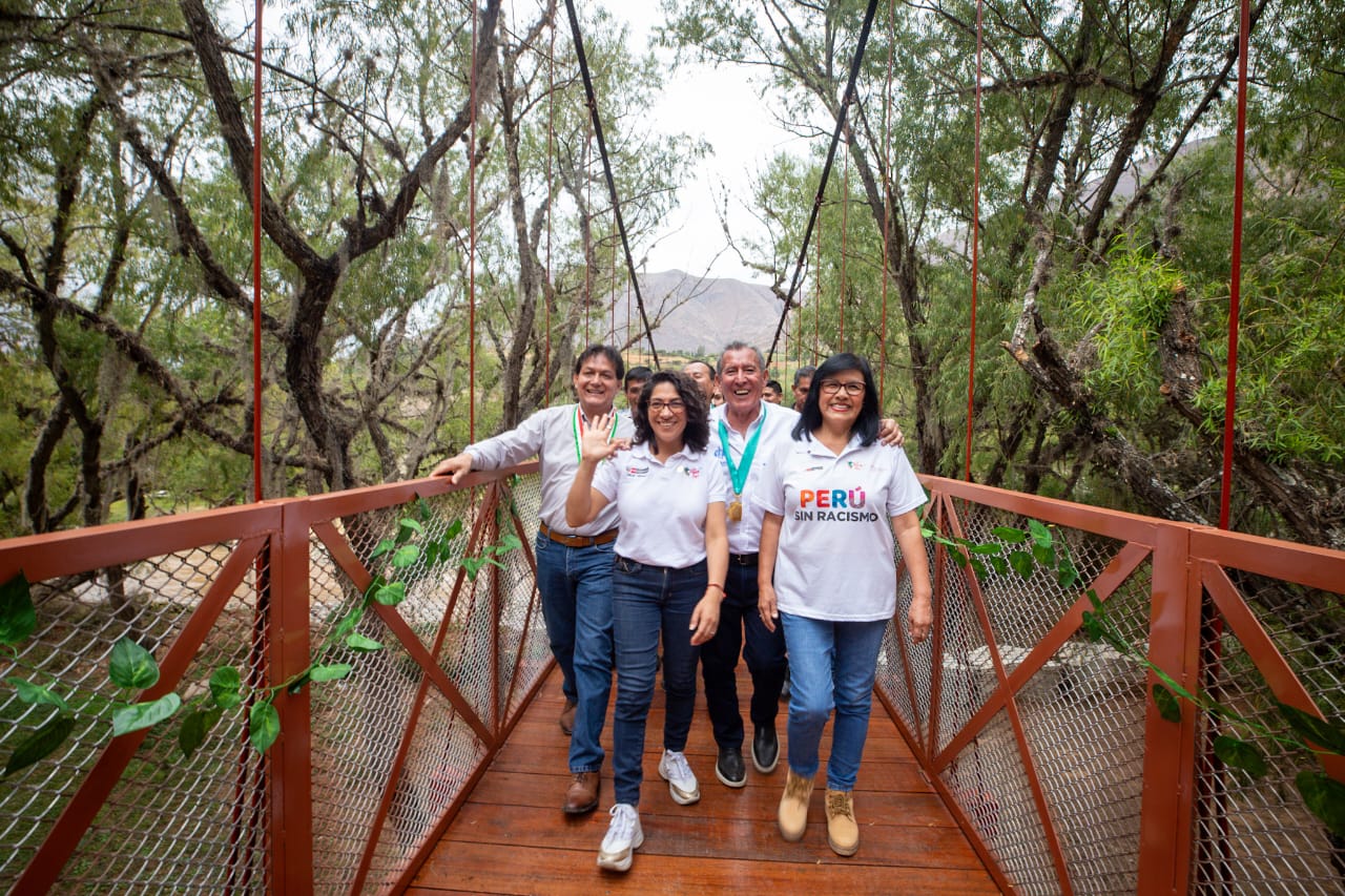 Huánuco: Ministra de Cultura inauguró el puente de acceso de Kotosh