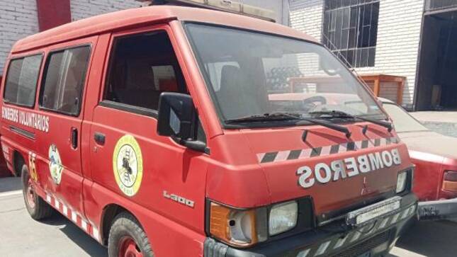 En el marco del Megaoperativo de Control al Gobierno Nacional, la Contraloría General de la República evidenció falta de mantenimiento e inoperatividad de vehículos como camiones cisterna, camiones de bomberos, unidades médicas, camionetas auxiliares y ambulancias, así como la presencia de equipos de protección personal y respiratorios deteriorados, pero que son utilizados para la atención de emergencias en Lima Metropolitana y ponen en riesgo la integridad de los bomberos voluntarios. Se trata de los resultados de dos auditorías realizadas a la Intendencia Nacional de Bomberos del Perú (INBP), encargada de la administración de los recursos.
