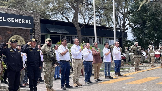 Alcalde Ing. Marlem Mogollón recibe al Premier Alberto Otarola para establecer acciones contra la criminalidad en el marco de la declaratoria de emergencia.