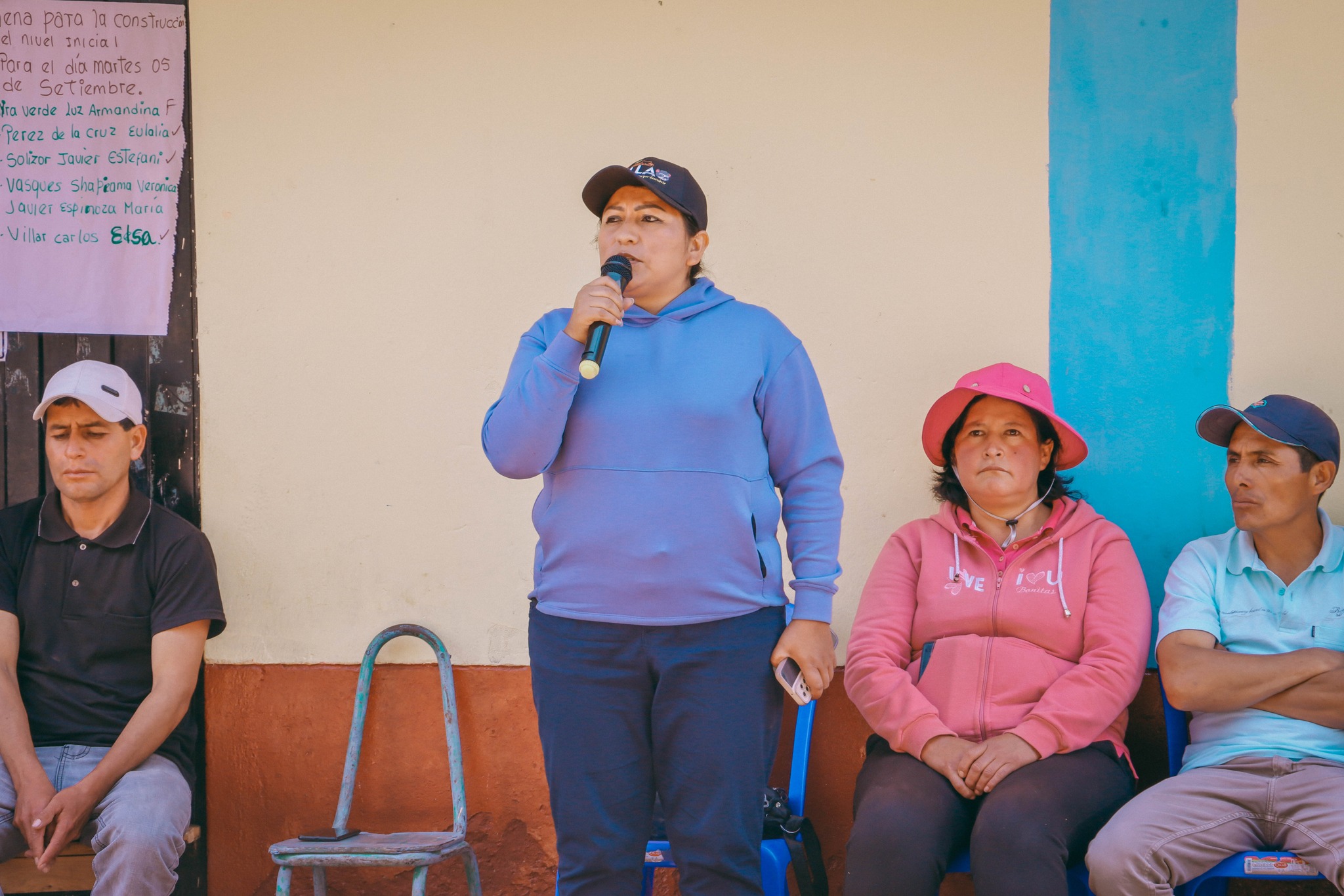 La alcaldesa Delia Verde Ponce y regidores de la Municipalidad Distrital de San Pablo de Pillao participaron en las actividades por el vigésimo aniversario del caserío Nueva Unión de Rurin Pillao.
Este año, por primera vez una cofradía de Los Negritos de Huánuco danzaron en el mirador Cruz Punta, recurso turístico cuyo acceso fue habilitado por la comunidad para que los visitantes puedan conocer este hermoso lugar.