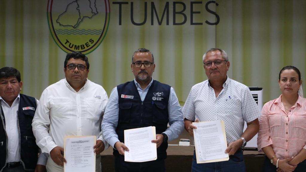 Tumbes Autoridades del Minsa y Gobierno regional fijan compromisos en prevención del dengue y preparación por fenómeno El Niño