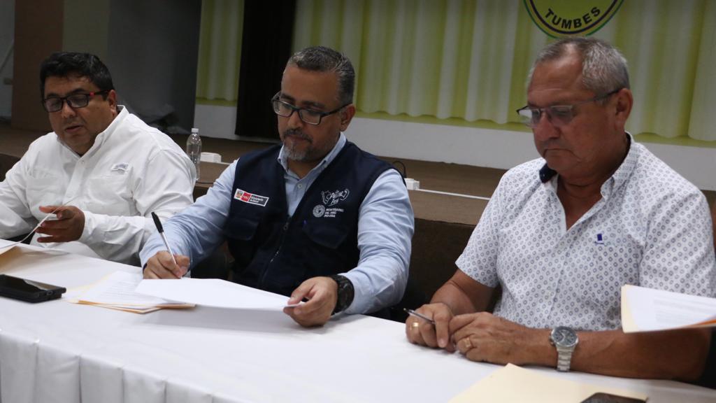 Tumbes Autoridades del Minsa y Gobierno regional fijan compromisos en prevención del dengue y preparación por fenómeno El Niño