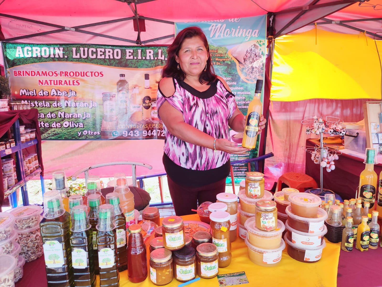 Emprendedores se benefician con feria “Tacna Creativa y Emprendedora”