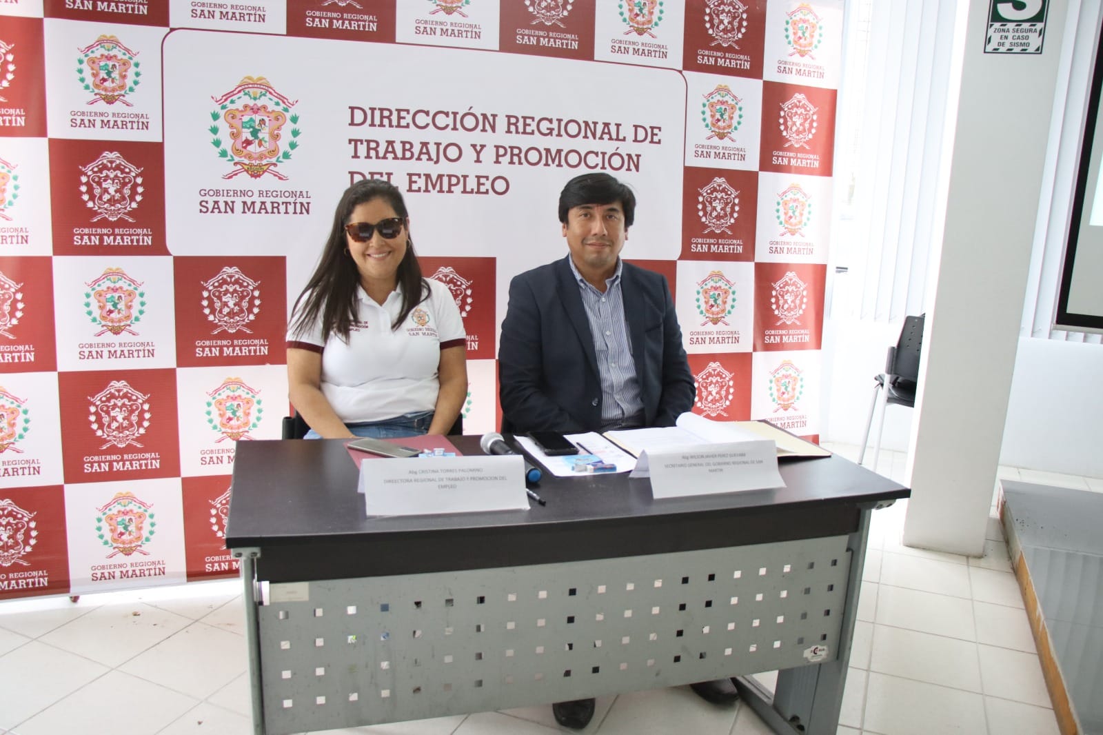 Secretario general regional, Abg. Wilson Pérez Guevara y la directora Regional de Trabajo y Promoción del Empleo, Abg. Cristina Torres Palomino