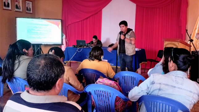 MUNICIPIO DE HUAURA EN COORDINACIÓN CON DIRCETUR REALIZAN TALLER DE CAPACITACIÓN ORIENTADO A LA FORMALIZACIÓN DE HOTELES, RESTAURANTES Y ATENCIÓN AL CLIENTE