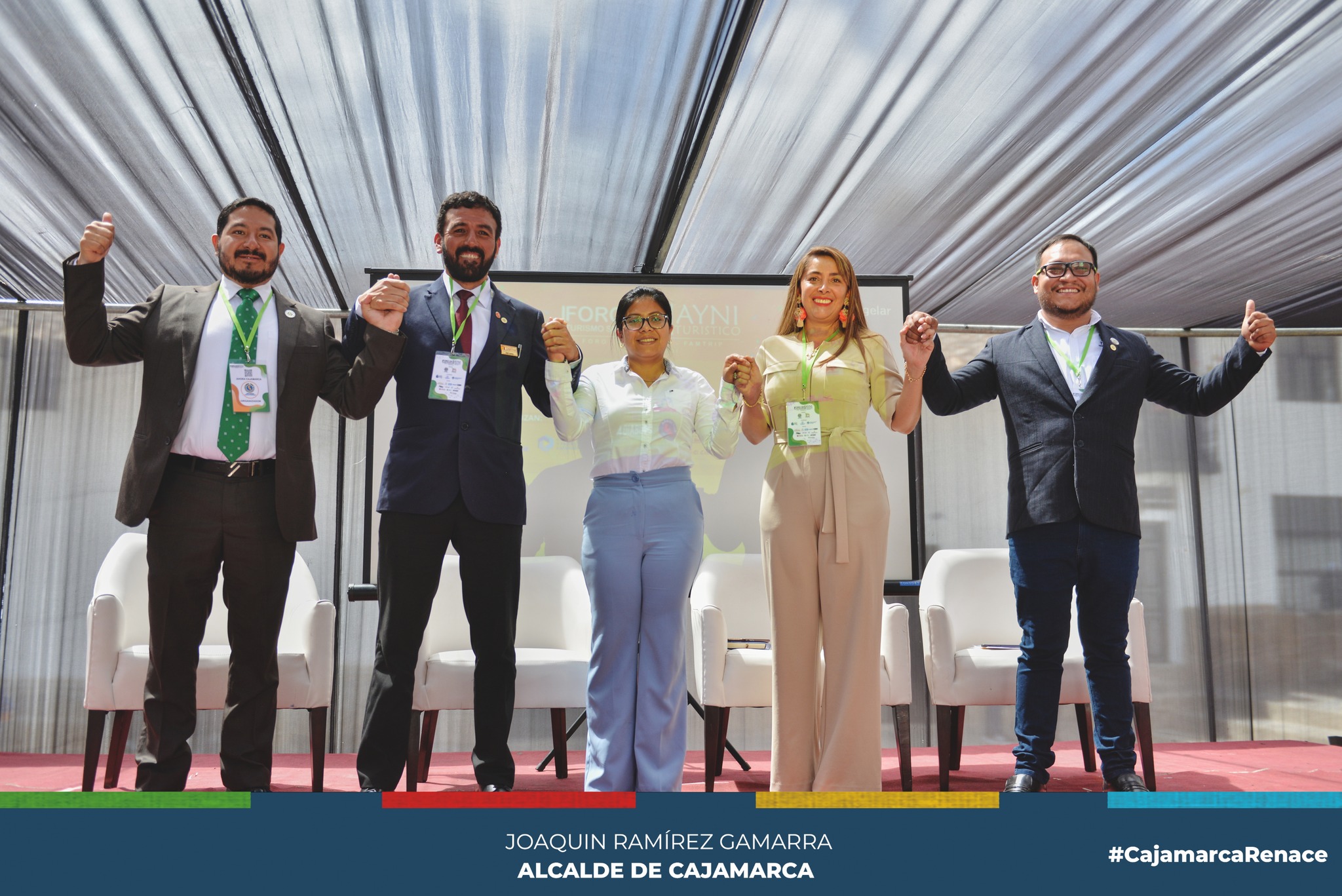 Este 20 de setiembre, en el marco del Día del Turismo, se inauguró el I Foro de Turismo Región Cajamarca: problemática, perspectivas y propuestas para un turismo sostenible y el II Ayni Turístico 🚵♂️🍲🦜: naturaleza, aventura y gastronomía cajamarquina.
🤝Nuestra Municipalidad Provincial de Cajamarca, como organizadora se hizo presente a través de su gerencia de Turismo y Cultura.
🗣Este foro es una oportunidad sin precedentes para todas las organizaciones 🙋♀️, empresas y personas que buscan formar parte del cambio positivo en el mundo del turismo, las mismas que presentaron interesantes y rompedoras propuestas en un primer día muy productivo.