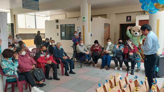 Día Mundial del Alzheimer: Hospital Santa Rosa realiza evento de estimulación cognitiva