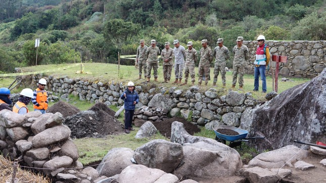 Visita a la Zona Arqueológica de Yurac Rumi Ñusta Hispana 