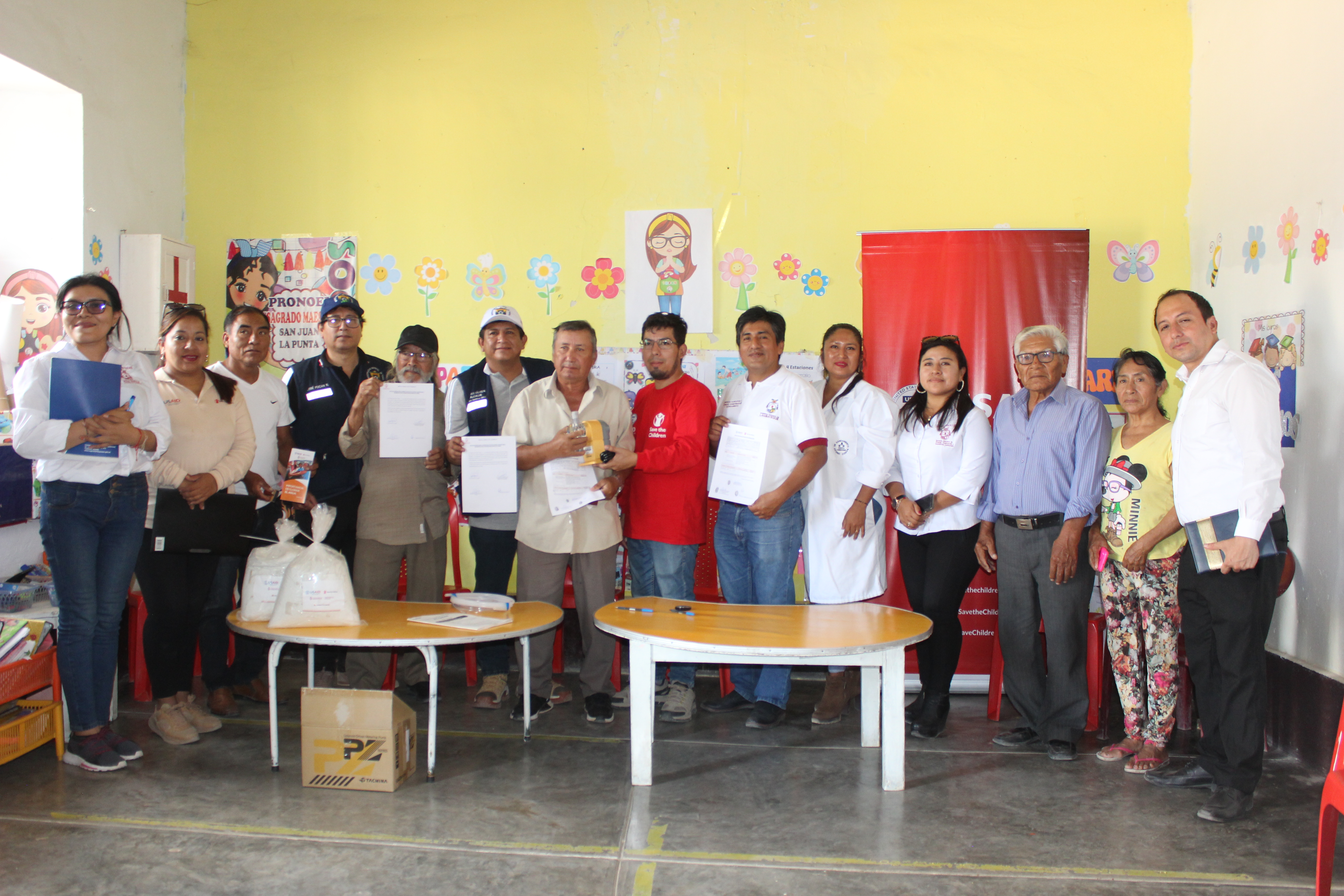 Entrega de bomba dosificadora en el sector La Punta - tumán.