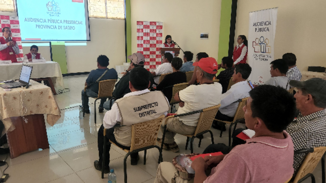 Las principales denuncias y alertas presentadas por la ciudadanía durante las audiencias públicas “La Contraloría te escucha”, realizadas en la provincias de Jauja y Satipo en los meses de agosto y setiembre 2023, se centraron en obras de saneamiento, viales y de salud que no hay en estas jurisdicciones o que se encuentran paralizadas por lo que demandaron mayor gestión por parte de autoridades locales.