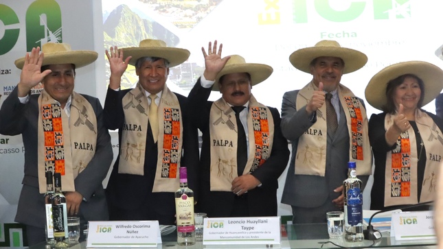 Gobernador regional y director de Agricultura participaron de lanzamiento nacional Expo Perú Los Andes Ica-2023