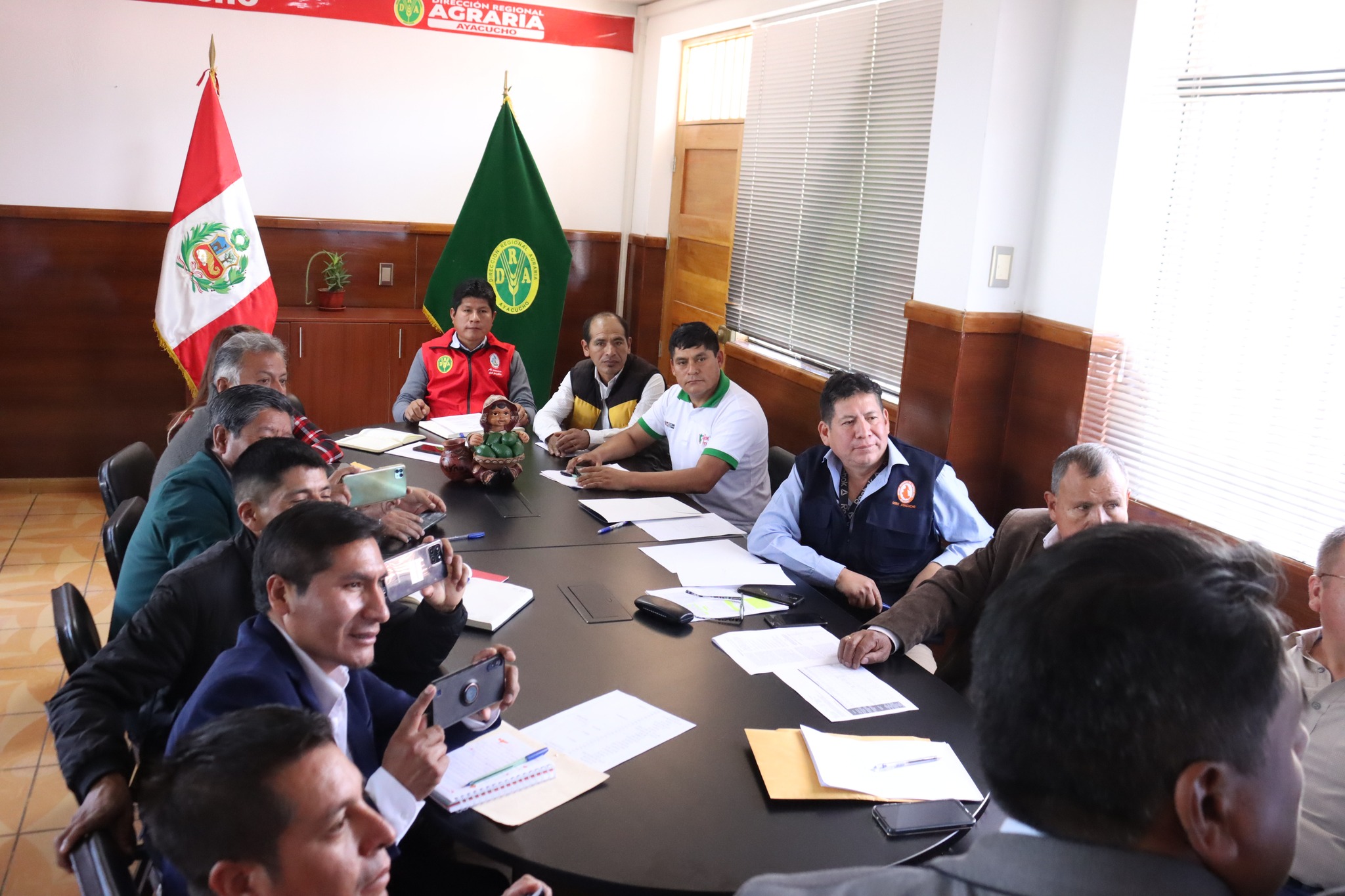 Realizan mesa de trabajo para enfrentar emergencia por déficit hídrico