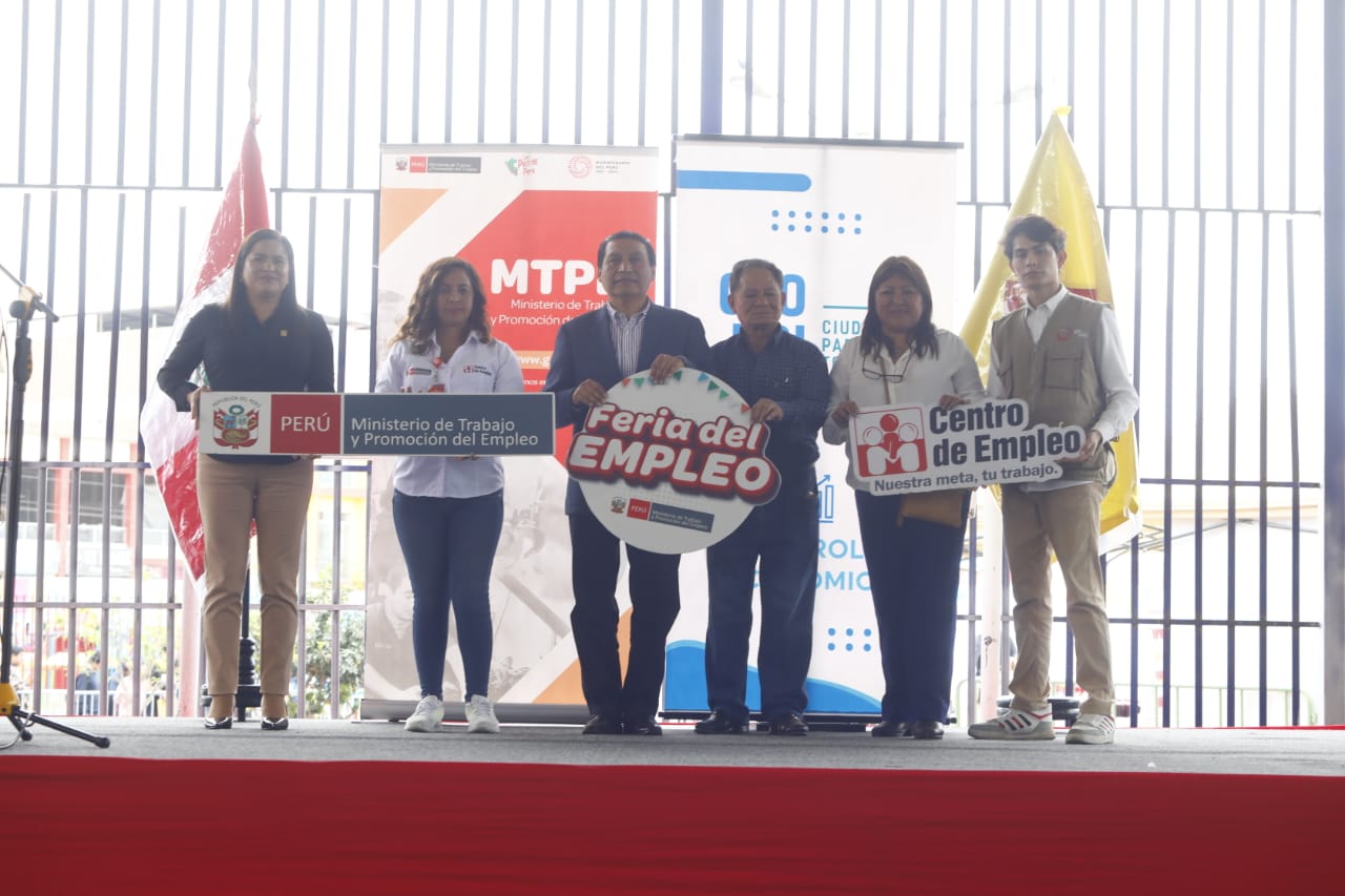 Autoridades de la Municipalidad de Chorrillos y el Ministerio de Trabajo y Promoción del Empleo 