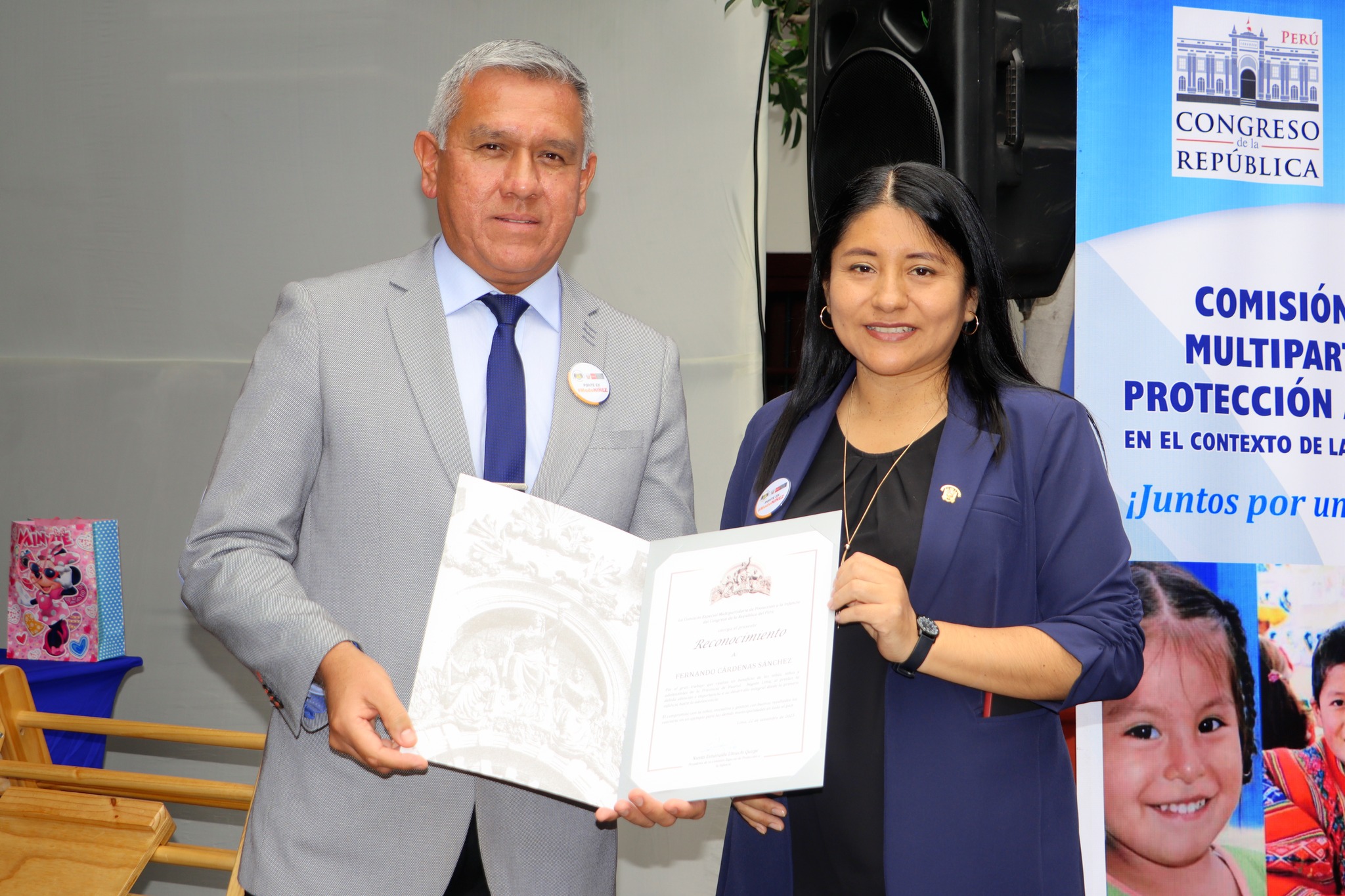 Alcalde Fernando Cárdenas fue reconocido en el congreso de la república por su trabajo en favor de la niñez y adolescencia de Huaral