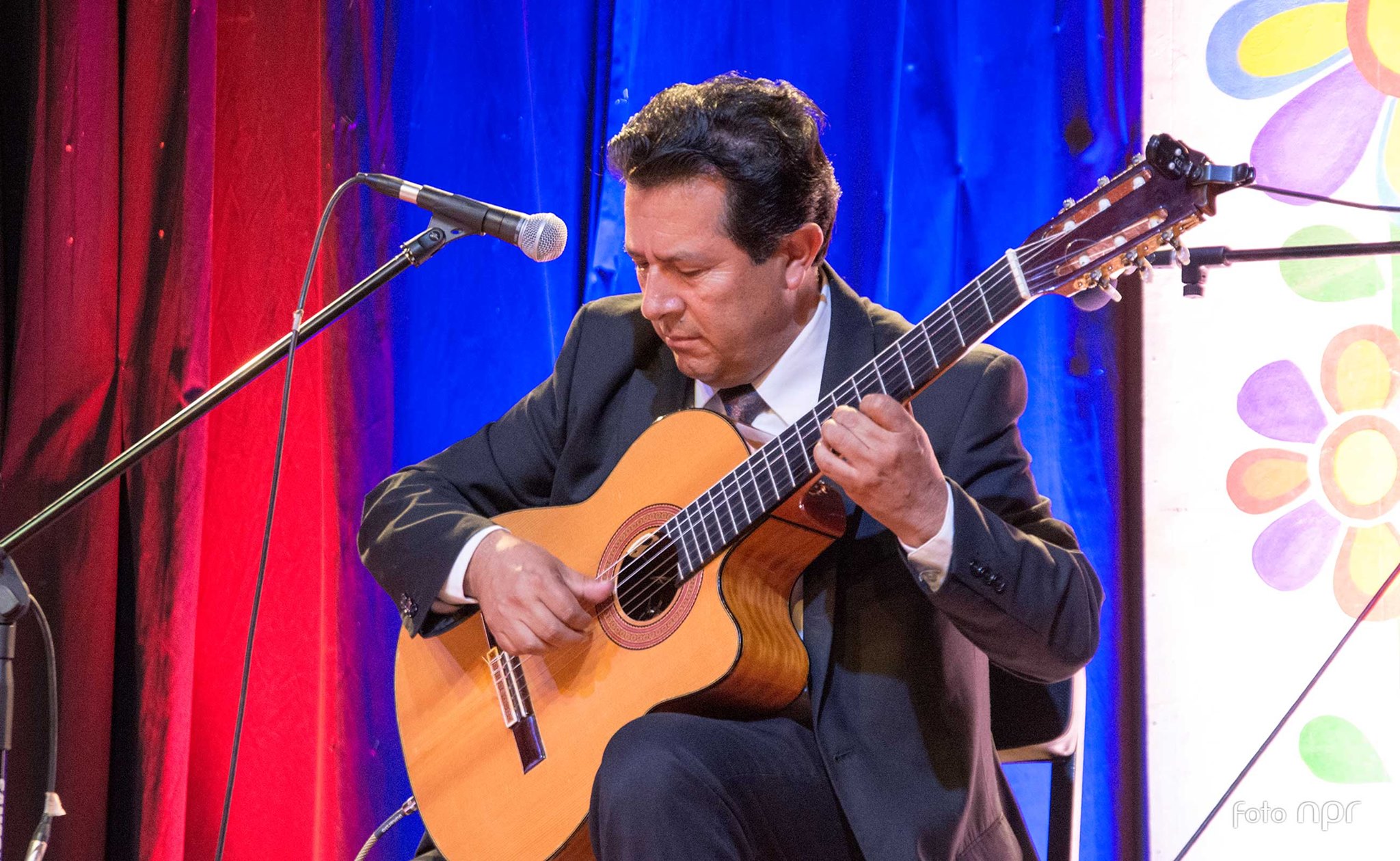 Ministerio de Cultura reconoce como Personalidad Meritoria al reconocido músico ayacuchano, Óscar Figueroa Soto