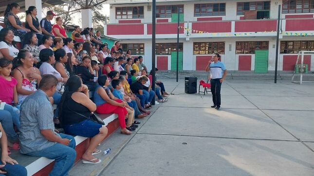Brigadas Psicológicas Orientan A Padres De Familia En Diversas Instituciones Educativas