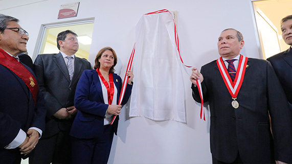 Presidente del Poder Judicial, Javier Arévalo Vela y presidenta de la Corte Superior de Justicia del Callao, Teresa Soto Gordon, inauguran la Unidad de Flagrancia del Callao