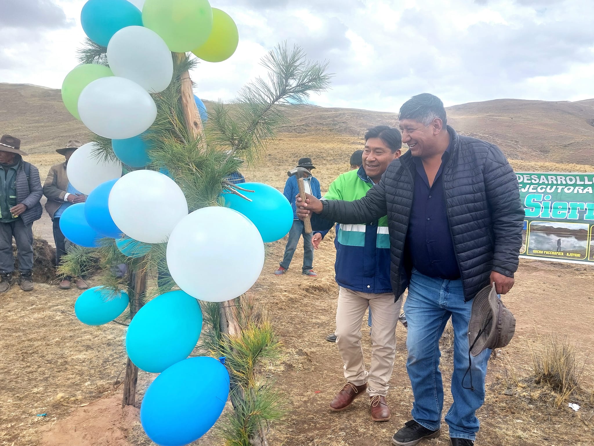 foto de puesta de primera piedra