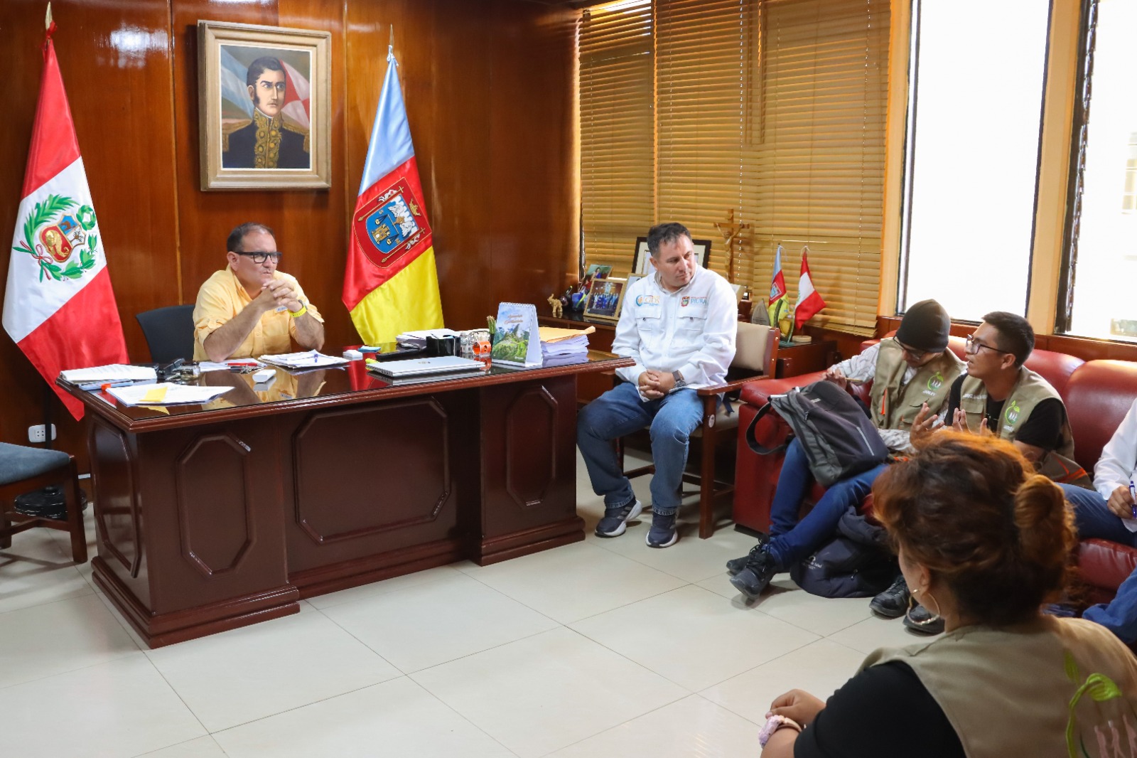 Alcade de Piura destaca el compromiso del Grupo Juvenil Jarley para impulsar acciones ambientales y sociales