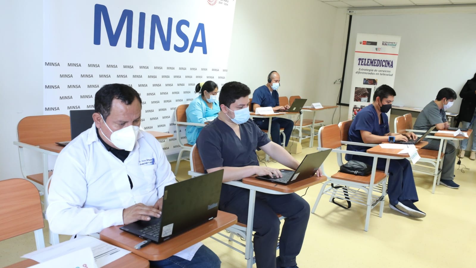 Ministro César Vásquez inauguró el Servicio de Telesalud en el Hospital Lima Este-Vitarte