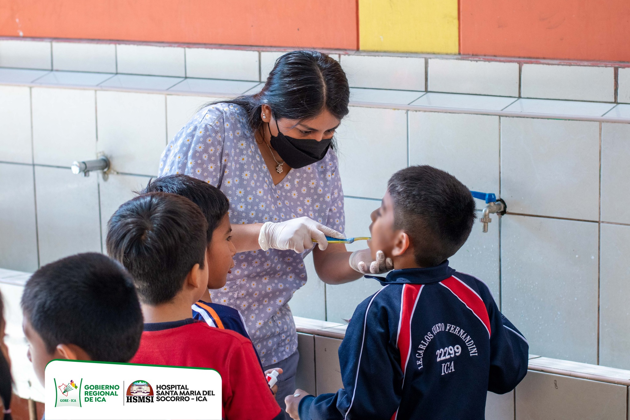 Estrategia Sanitaria de Salud Bucal realizo una intervención a los alumnos y alumnas del 2.º grado de primaria del Colegio Carlos Cueto Fernandini.