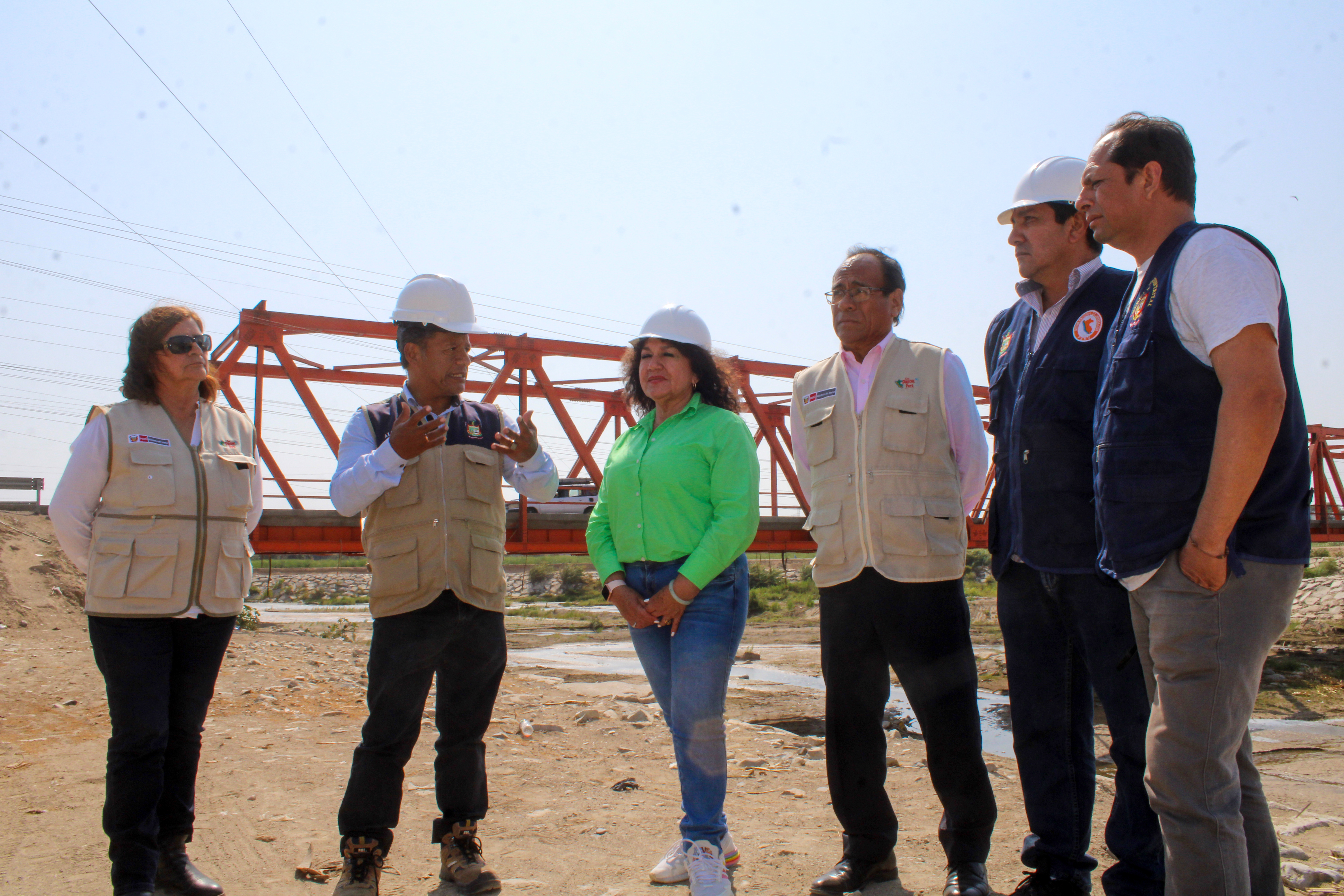 Se comprometió a facilitar espacios de diálogo para la ejecución de las obras necesarias que la población necesita, y para afrontar las labores preventivas ante el fenómeno climático del Niño Global.