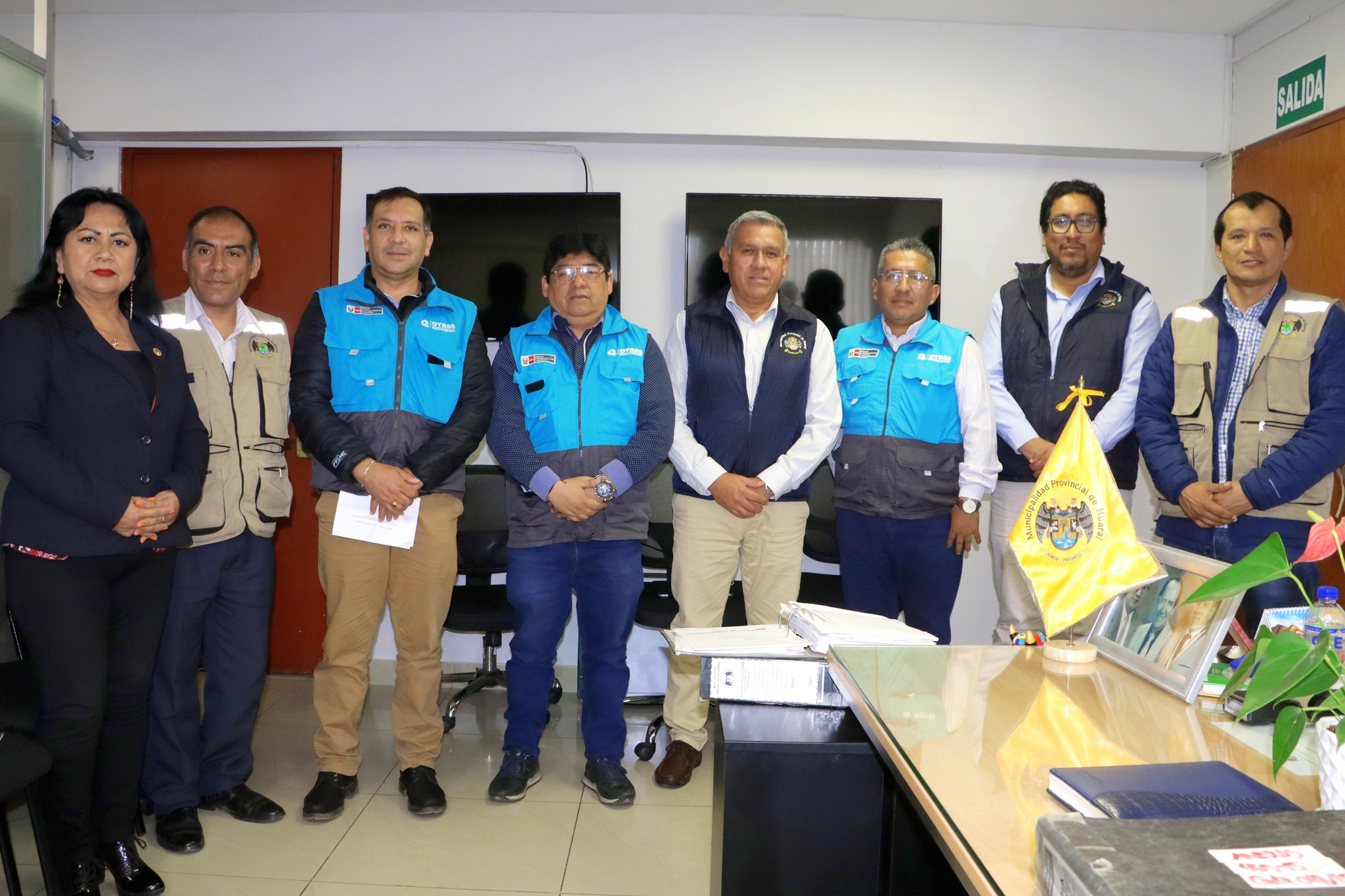 Alcalde provincial se reunió con representantes de Emapa Huaral por transferencia de obra de agua del Trébol
