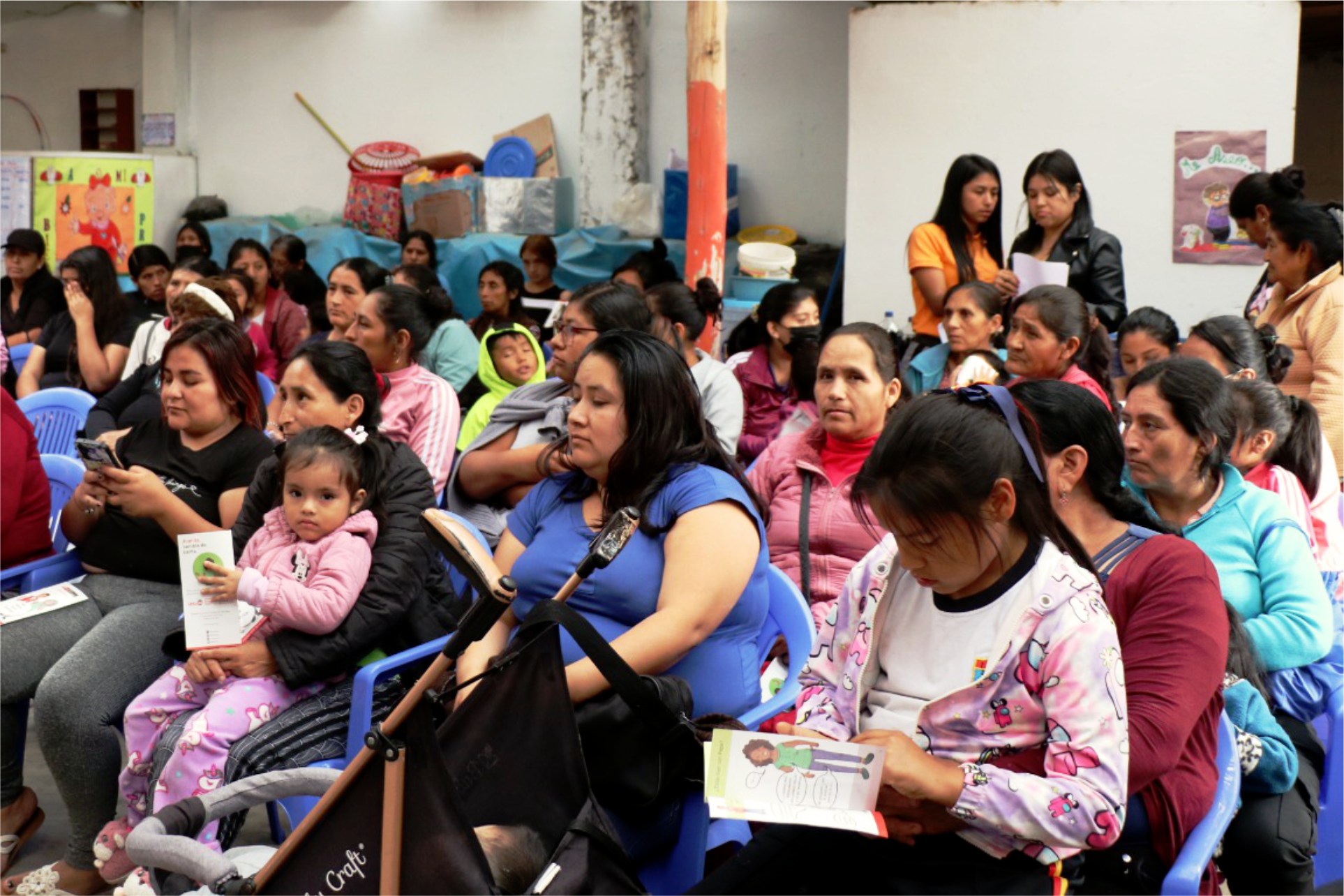 COMUNA HUAURINA DISTRIBUYE RACIONES DEL PROGRAMA DE VASO DE LECHE A SIETE COMITÉS EN EL A. H. JOSÉ CARLOS MARIÁTEGUI
