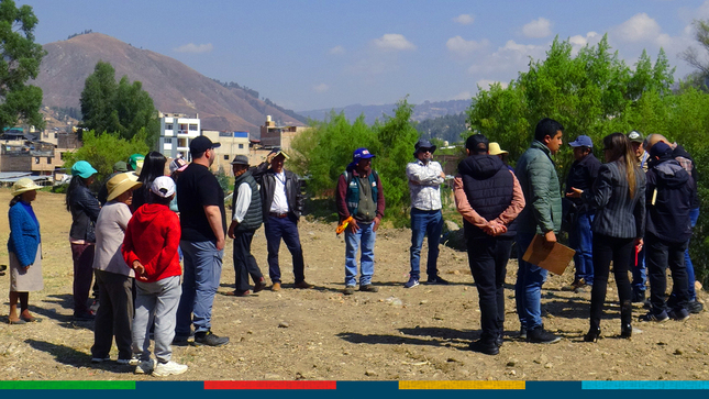 La Municipalidad Provincial de Cajamarca, a través de la gerencia de Desarrollo Territorial y Urbano junto al fiscal, Jhony Díaz Sosa, recorrieron la zona de Columbo para reconocer, delimitar y constatar la invasión de malos vecinos en la faja marginal del río Mashcón.  
👉Según la Ley N° 29338, Ley de Recursos Hídricos, establece que, en los terrenos aledaños a los cauces naturales o artificiales, se mantiene una faja marginal de terreno necesaria para la protección, el uso primario del agua, el libre tránsito, la pesca, caminos de vigilancia u otros servicios, siendo la faja marginal un bien de dominio público teniendo la condición de inalienable e imprescriptible. 
✅La RESOLUCIÓN DIRECTORAL Nº 0021-2021-ANA-AAA.M también menciona que, en el numeral 18.2 del artículo 18° del Reglamento para la Delimitación y mantenimiento de fajas marginales, establece que la Autoridad Administrativa del Agua expide la resolución de delimitación de faja marginal y comunica a las autoridades competentes en materia de saneamiento físico legal, tales como Municipalidades, Superintendencia Nacional de Registros Públicos, Organismo de Formalización de la Propiedad Informal, y la Superintendencia Nacional de Bienes Estatales.