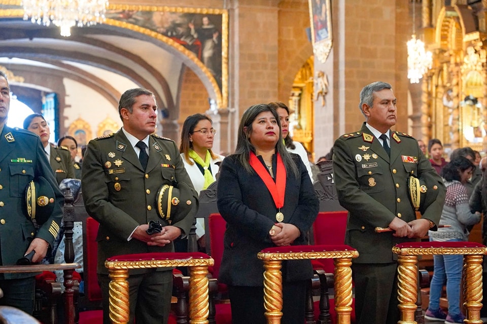Presidenta de la Corte Superior de Justicia de Cusco participó en la ceremonia por el 46° Aniversario de las Fuerzas Armadas
