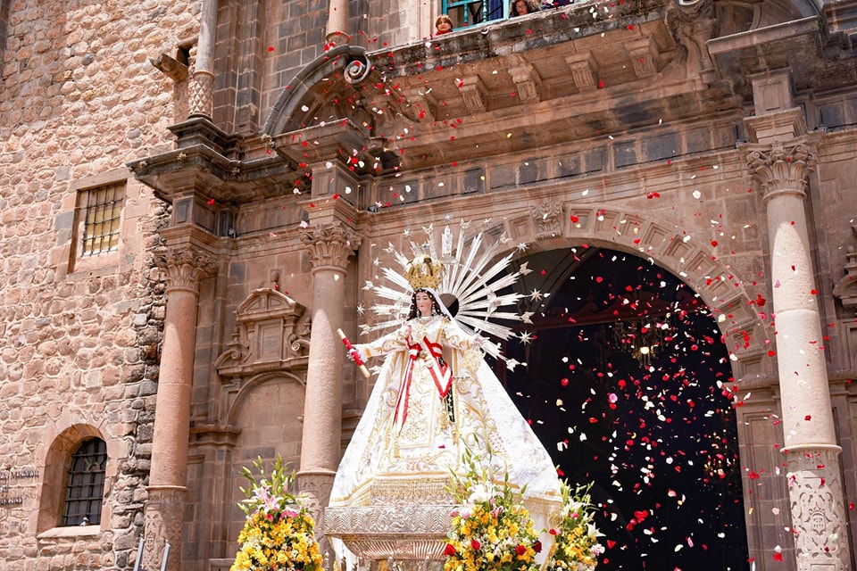 Presidenta de la Corte Superior de Justicia de Cusco participó en la ceremonia por el 46° Aniversario de las Fuerzas Armadas